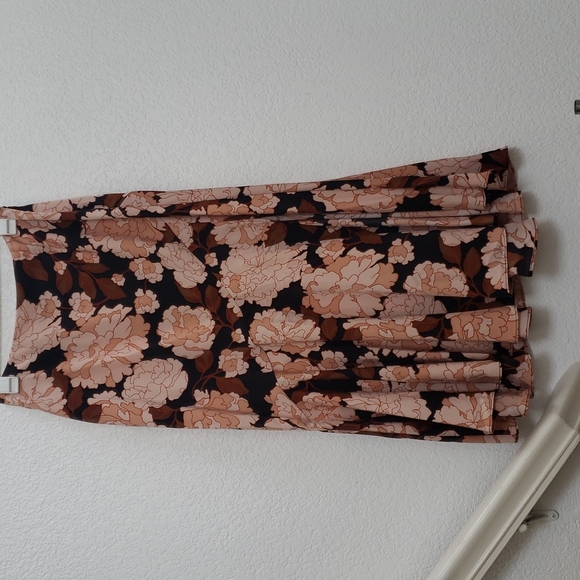 Who What Wear floral midi skirt - Picture 3 of 7